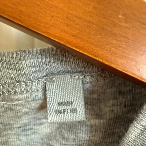 Vince Long Sleeve Crew Neck Tee New Without Tags - Picture 4 of 4